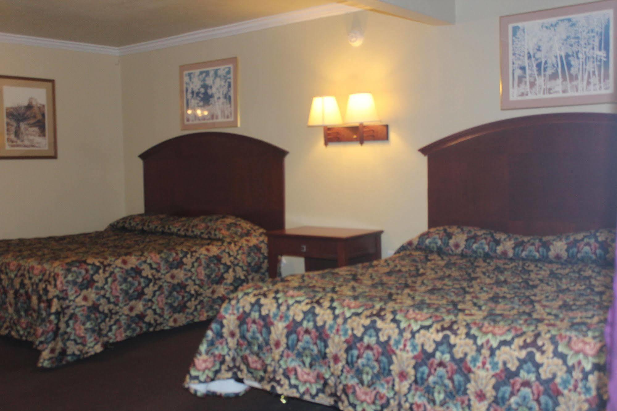 טמפל Ranch House Inn & Suites מראה חיצוני תמונה
